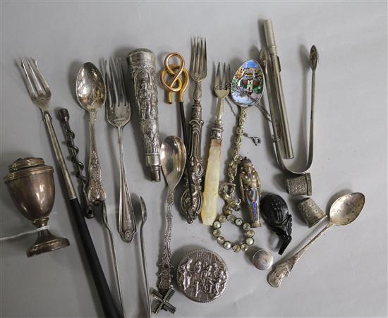 A Georgian silver kitchen pepper, a 9ct gold hair ornament(a.f.) and other silver and plated items including Charles Horner thimble.